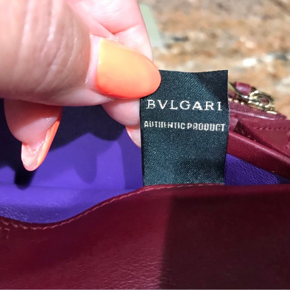 BVLGari Burgundy Large Wallet 🎀 Certificate of Authenticity 🎀 - Picture 3 of 9